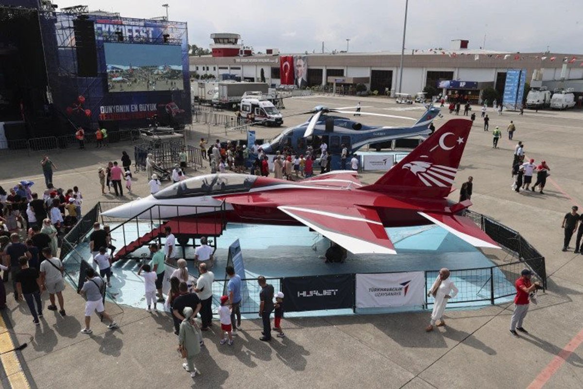 Turska na godišnjicu Republike predstavlja nacionalni borbeni avion