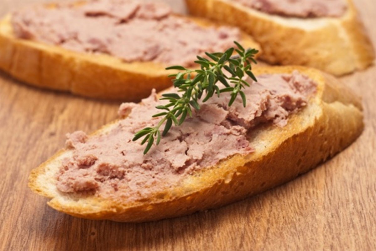 Povlači se jetrena pašteta puna bakterija