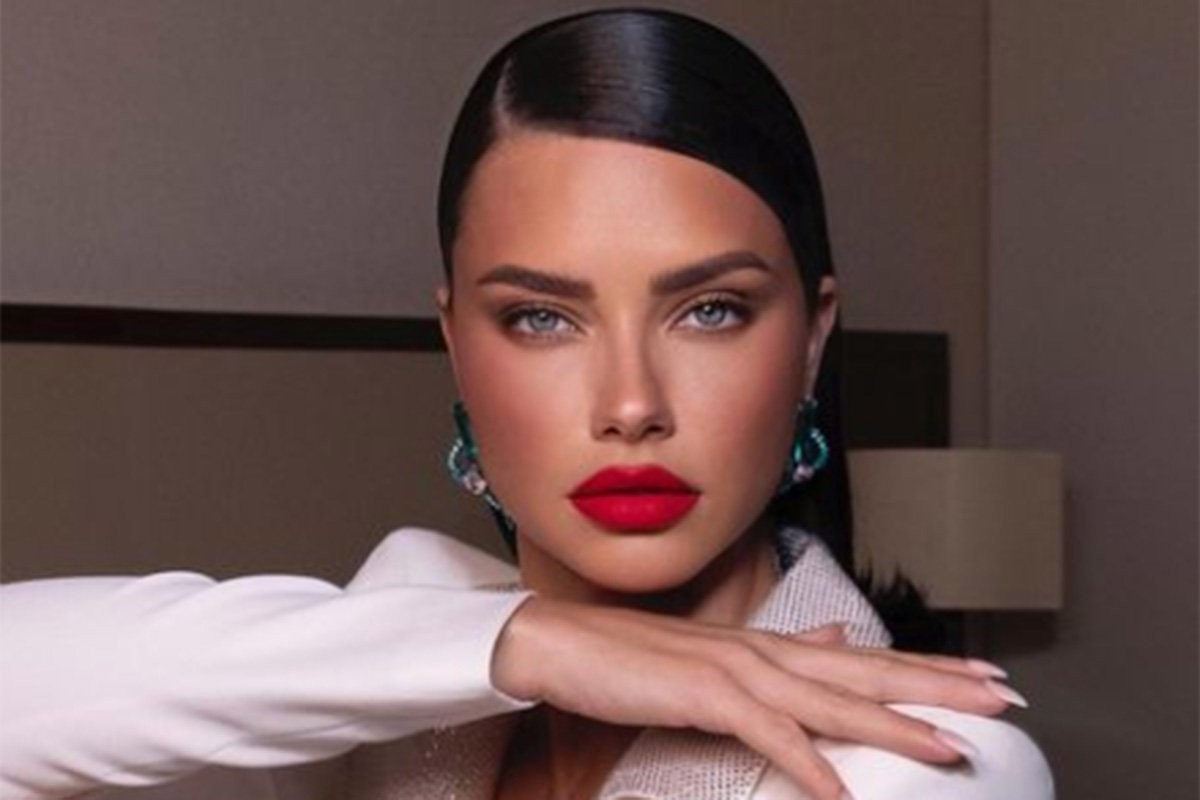 Porodila se Adrijana Lima