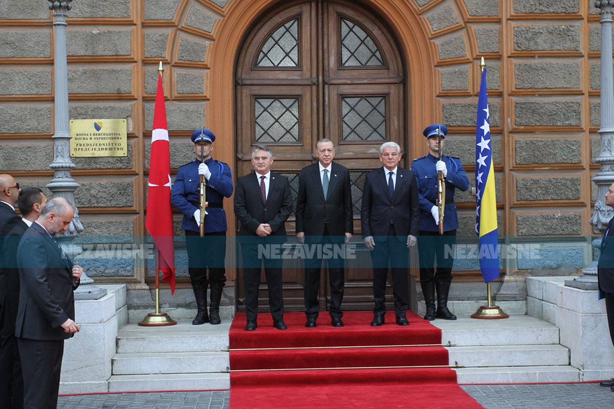 Erdoan u posjeti BiH: Dočekan uz najviše počasti ispred Predsjedništva