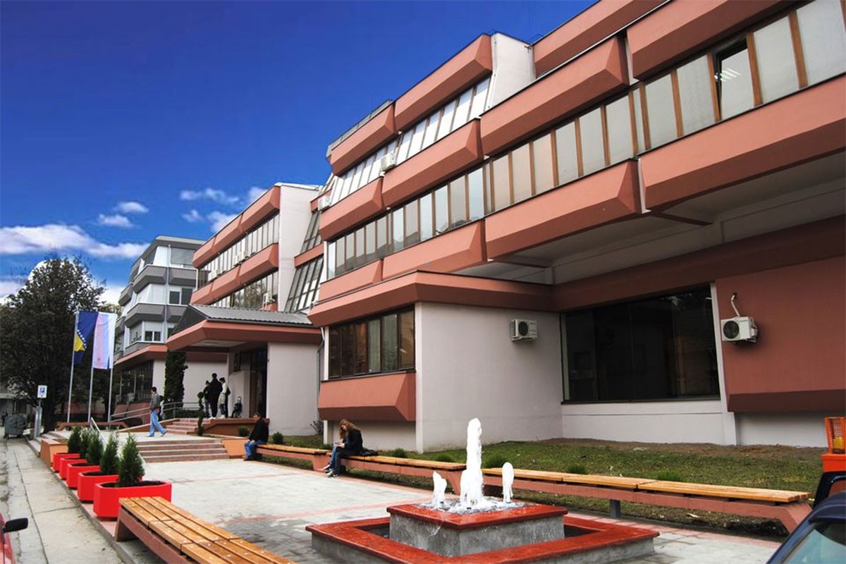 Veliko interesovanje za nastavu na engleskom na Medicinskom fakultetu UNIBL