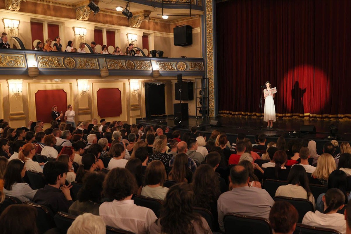 U Narodnom pozorištu Sarajevo svečano otvoren 10. Juventafest
