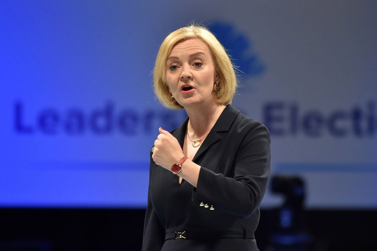 Tras: Elizabeta bila stijena na kojoj je počivala Britanija