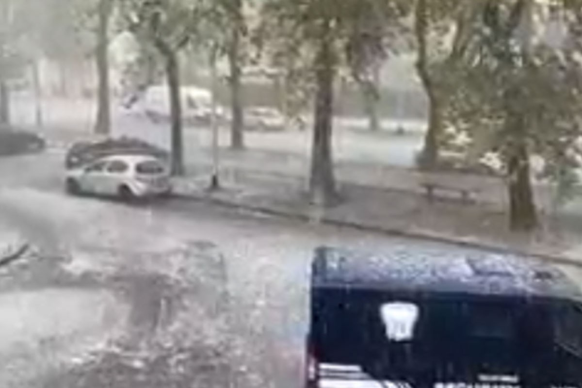 Snažno nevrijeme pogodilo Zagreb, padao led veličine lješnika