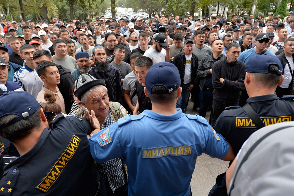 Tadžikistan i Krigizija se međusobne optužuju za granatiranje