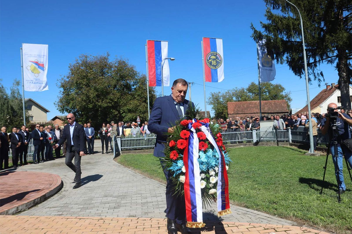 Dodik: 16. Krajiška motorizovana brigada proslavila narod Krajine