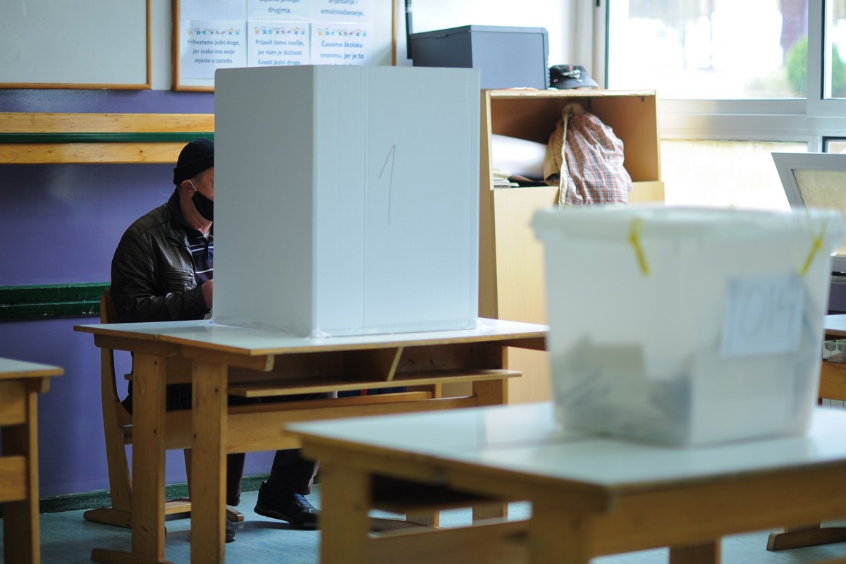 Gledaju samo u svoje dvorište, druge optužuju za prljave igre