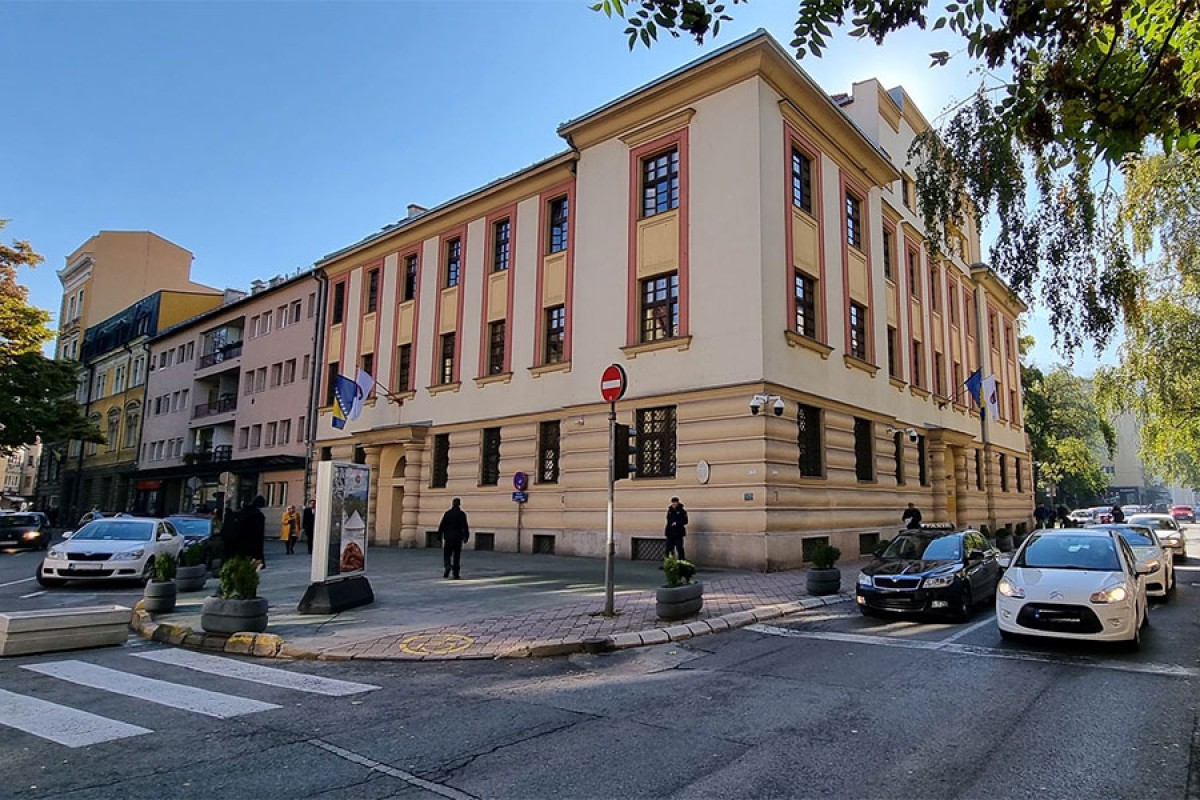 Dvojac optužen zbog lažne dojave o bombi u Vrhovnom sudu FBiH