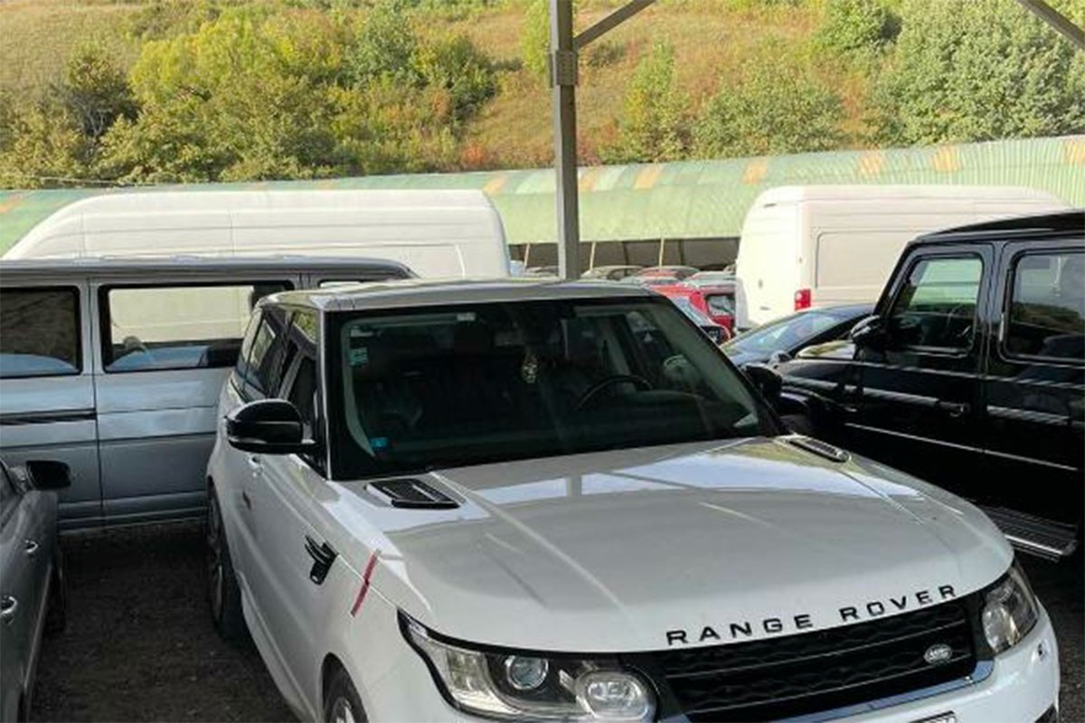 Oduzeti skupocjeni automobili i motocikli u policijskoj akciji