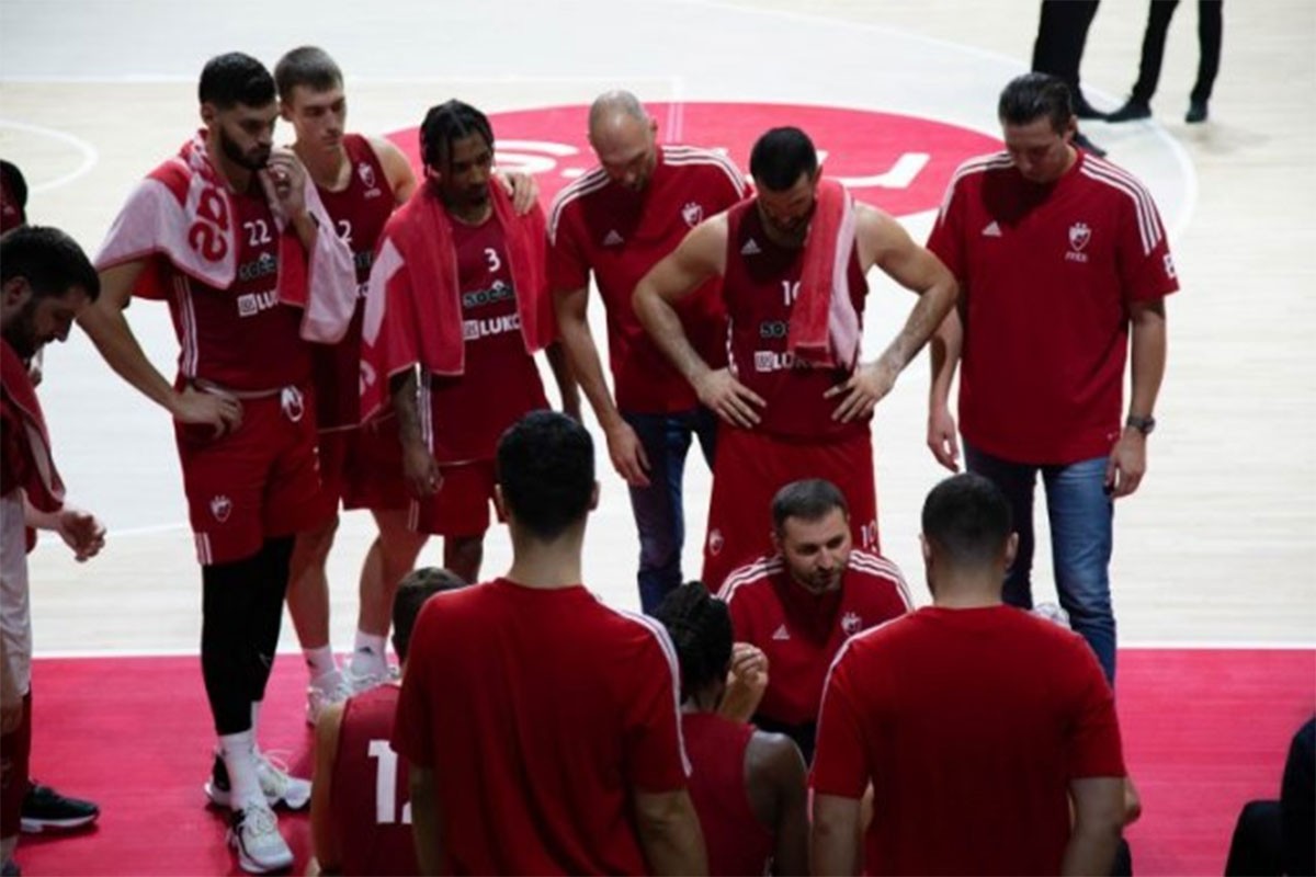 Olimpijakos razbio Zvezdu 39 razlike