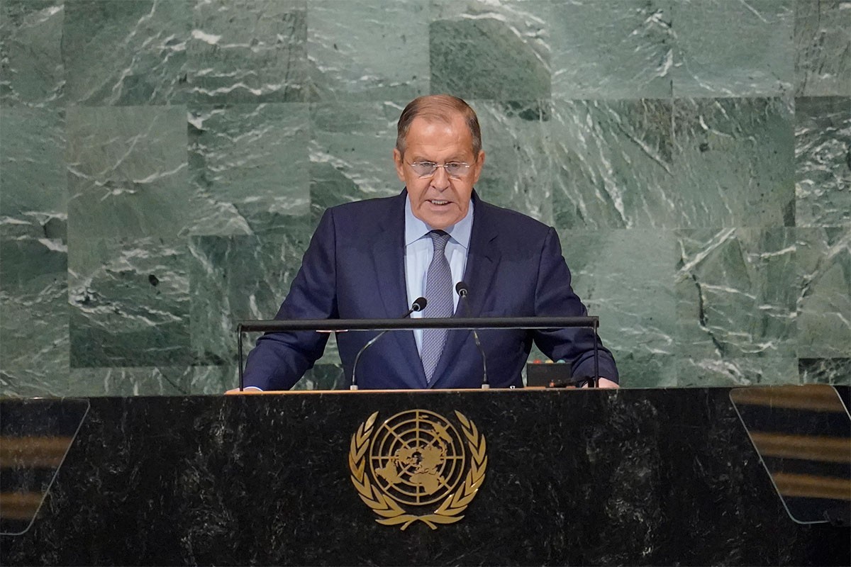 Lavrov: Referendumi se održavaju na preporuku Zelenskog