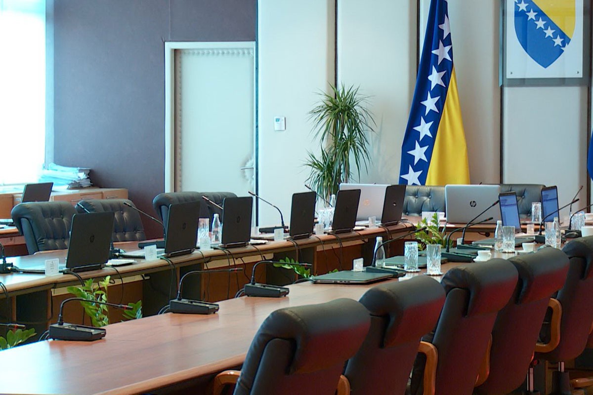 Pobjednici (ne)će brzo formirati vlast