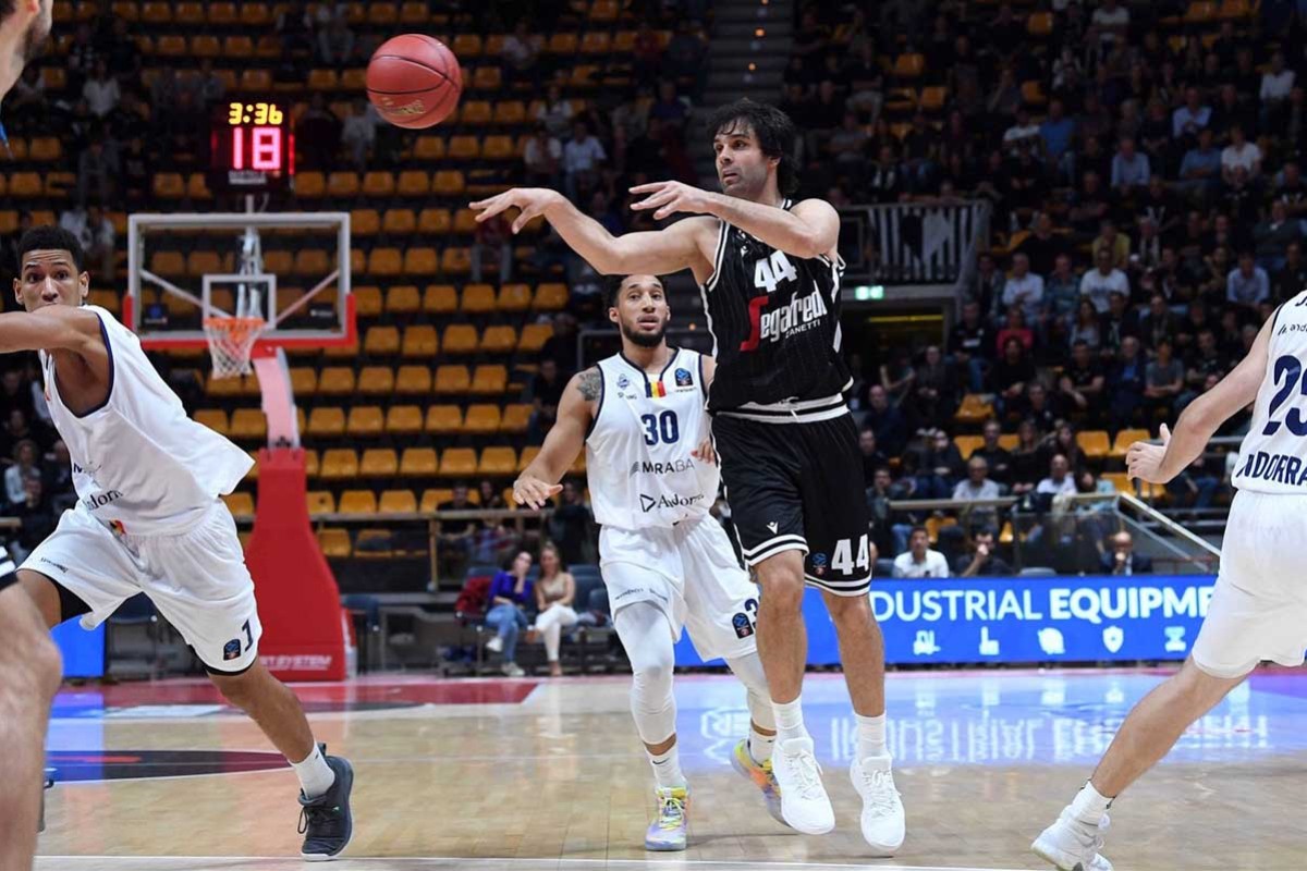 Teodosić ima problem, preskače start sezone