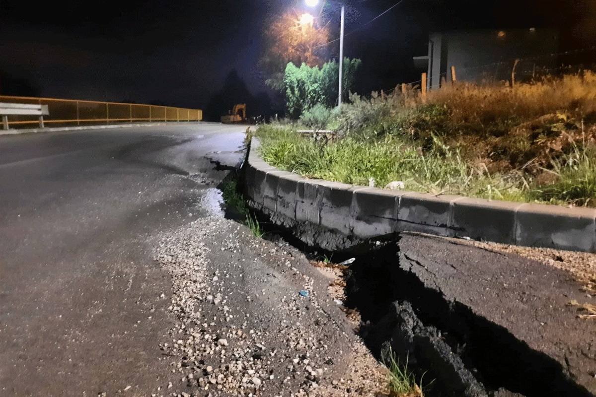 Klizište ugrožava vozače u Priječanima