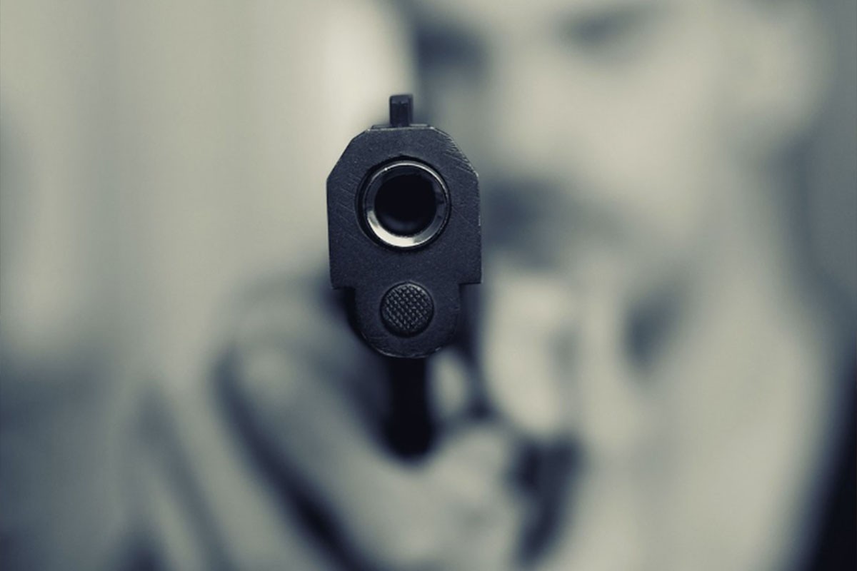 Pištoljem prijetio sinu žene sa kojom je htio da živi