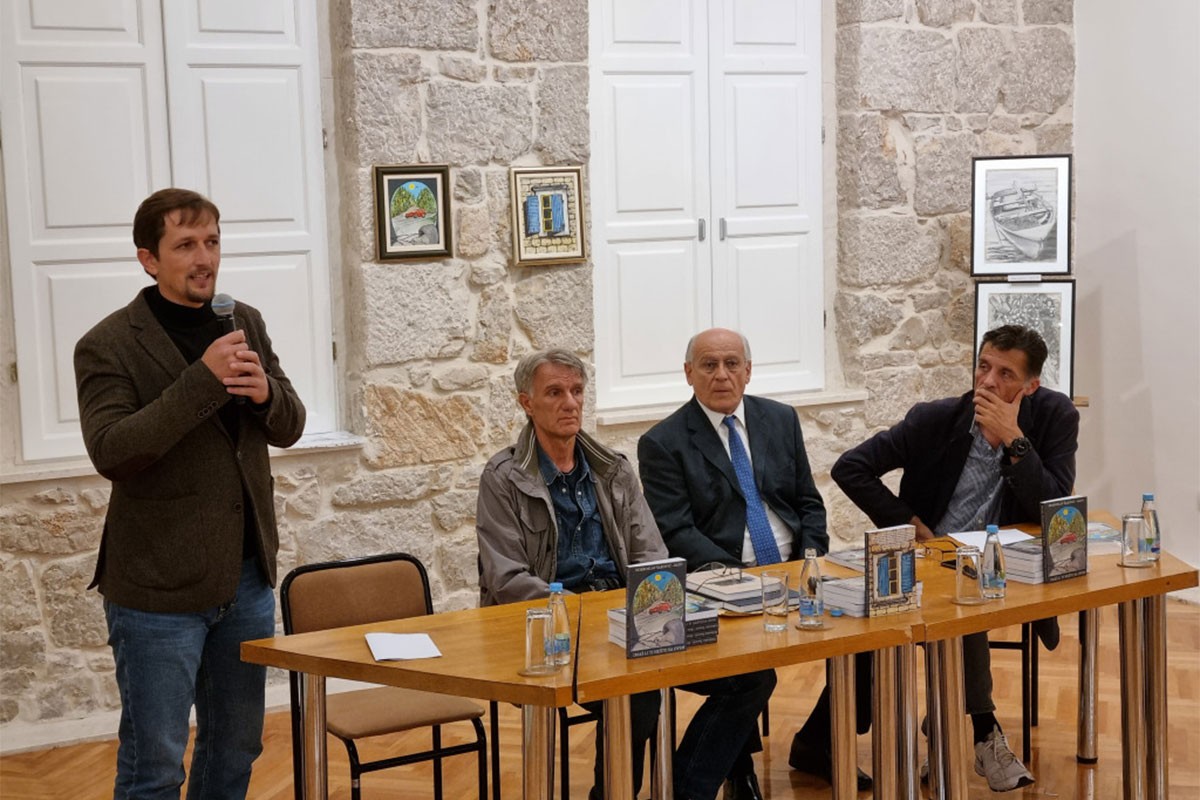 Održana promocija knjige i otvorena izložba slika Bata Šarovića