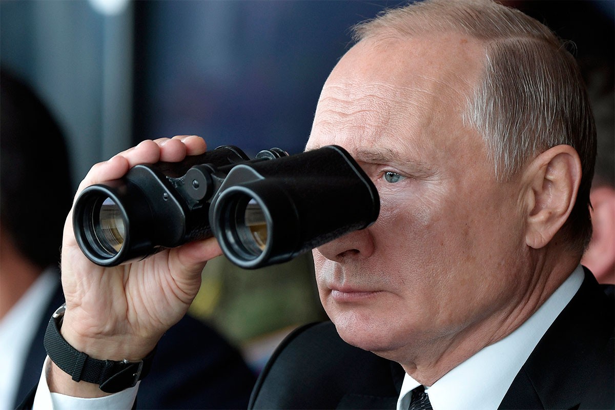 Putin: Zapad spreman da svaku državu "gurne pod autobus"