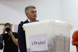 Komšić: Nakon izbora biće puno posla, ne treba vraćati BiH unazad