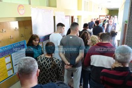 Na glasanje dolazili sa naočarima za snimanje, prijavljeni i fizički ...