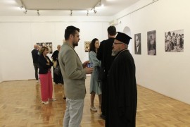 U Trebinju otvorena izložba fotografija: "Vaskrs manastira ...