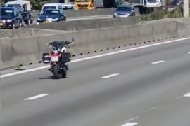 Motor u pokretu, bez vozača, ostaje misterija