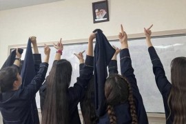 Učenice u Iranu skinule hidžabe: Ako se ne ujedinimo, ubiće nas ...