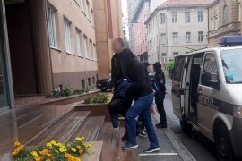 FUP uhapsio pet policajaca