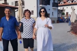 Tanja Savić redovno obilazi manastire