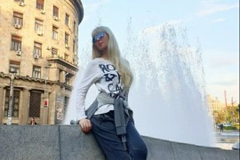 Jami pokazala kćerku prvi put