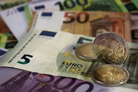 Hrvatima se evro obija o glavu: "Ne može država da naplaćuje papir ...