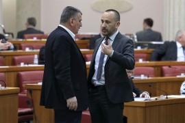 Umalo se potukli Grmoja i Zekanović, razdvojili ih poslanici