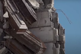 Urušilo se groblje, sanduci vise sa litice (VIDEO)