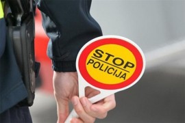 Oduzet mu golf jer je vozio bez dozvole i registracije