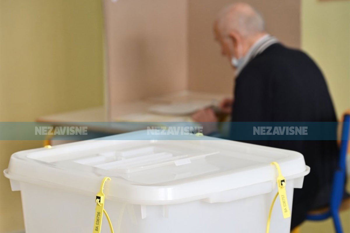 Pet članova biračkog odbora nakon smjene završili iza rešetaka
