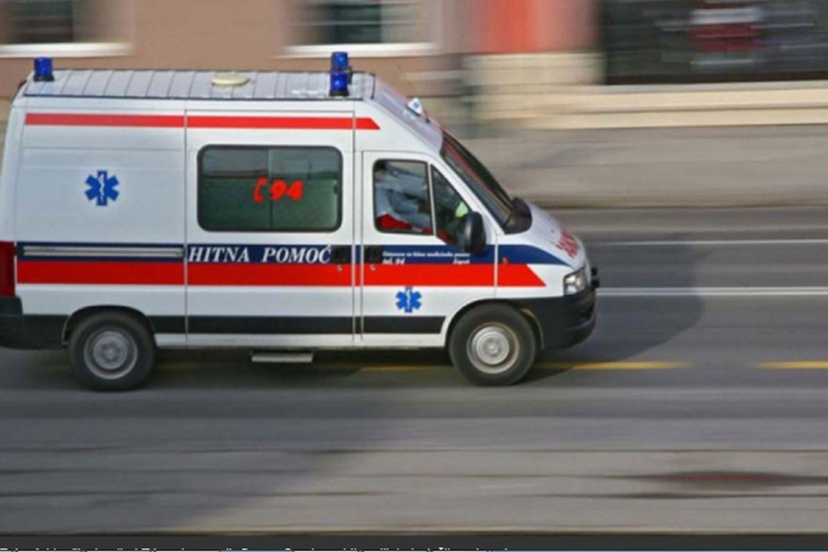 Starica preminula na ulazu u biračko mjesto