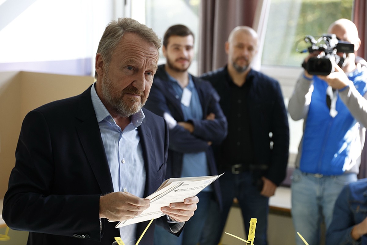Bakir Izetbegović priznao poraz