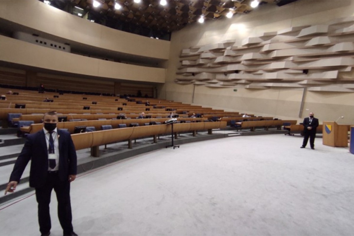 SNSD vodi u trci za Parlament BiH