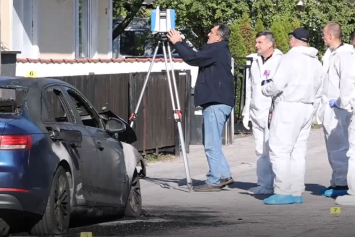 Zapalio automobil 28-godišnje djevojke i pucao u člana njene porodice