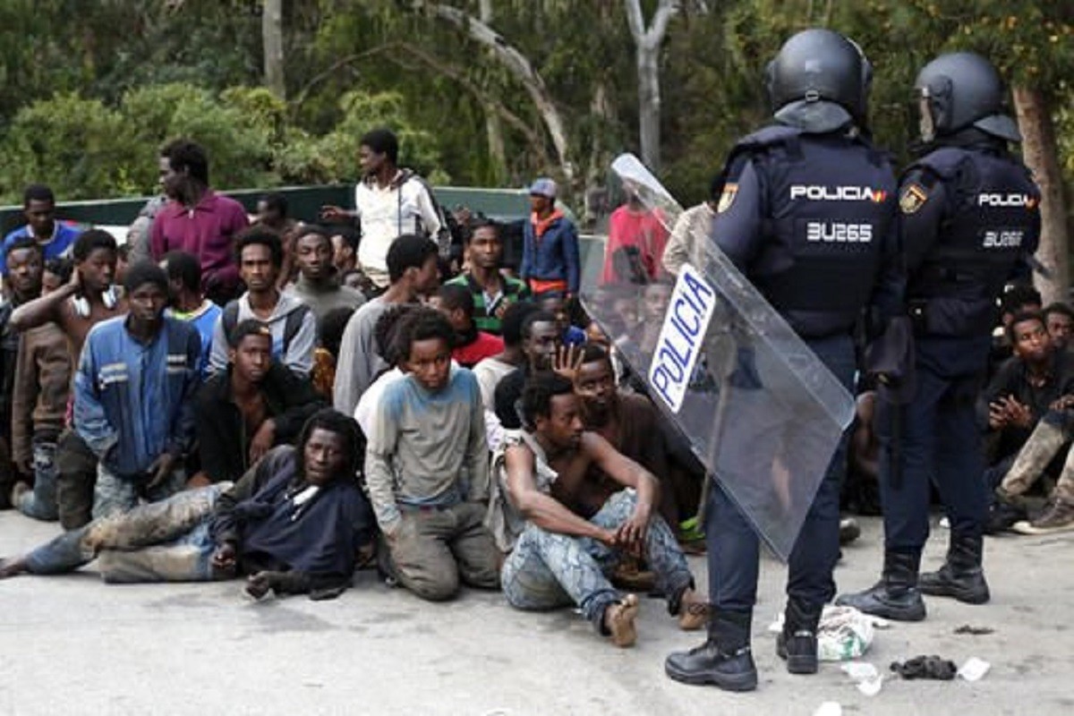 Stotine migranata stiglo u Španiju za manje od 48 sati