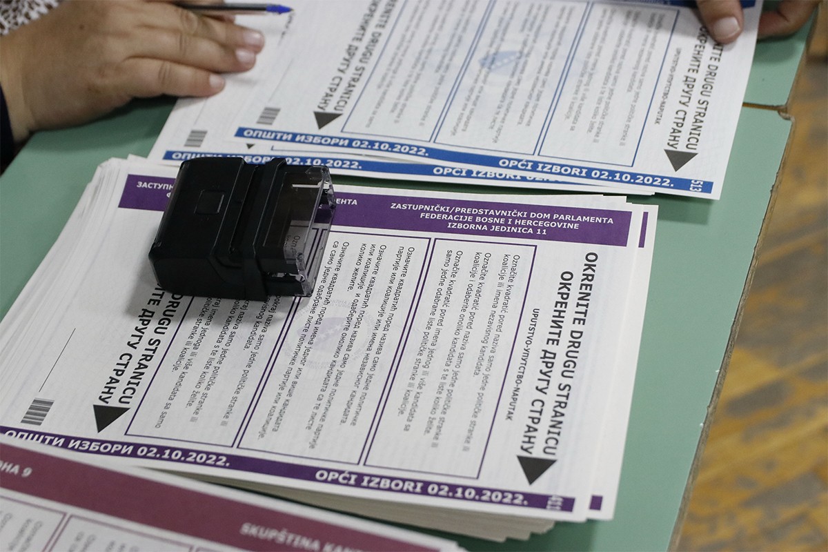 U biračkom mjestu u kojem su pronađeni popunjeni glasački listići danas se glasa