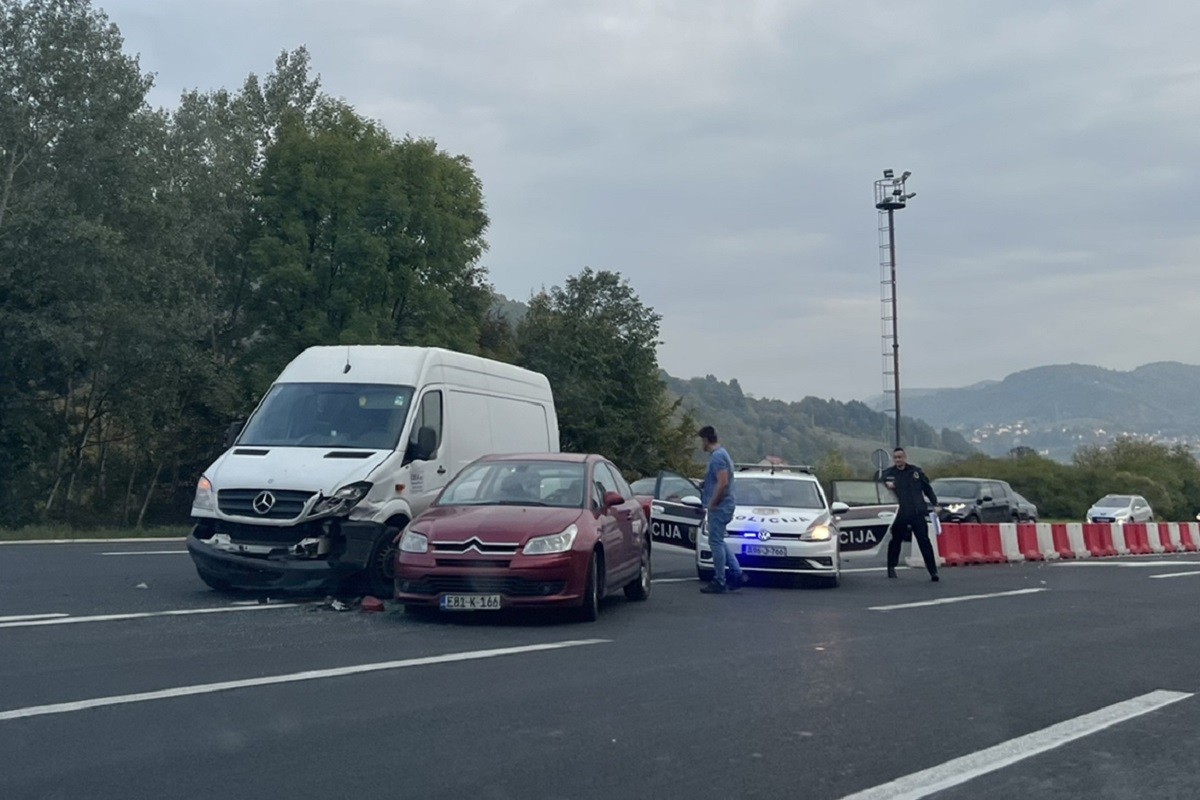 Sudar vozila kod Sarajeva