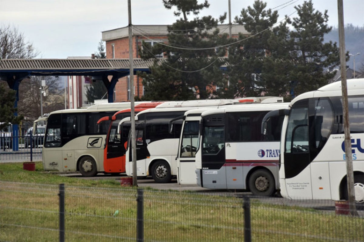 Ni visoke cijene goriva ne pune autobuse
