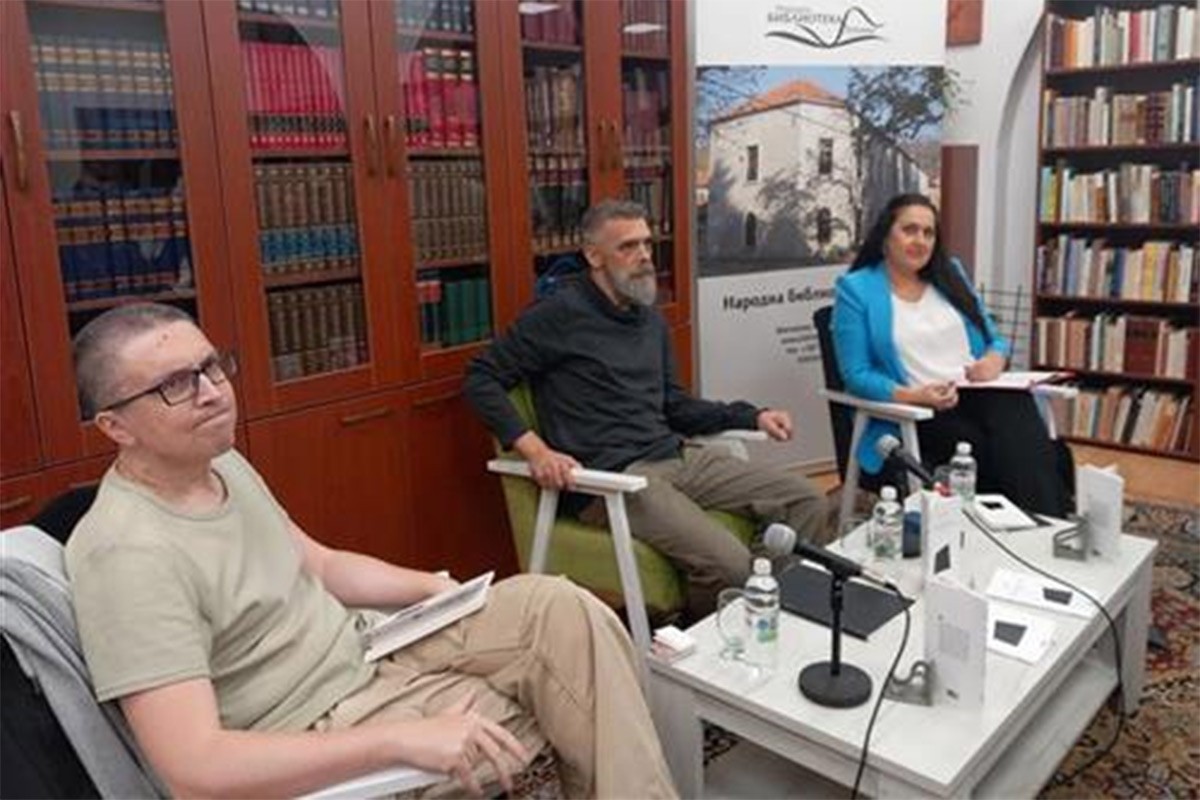 Promovisana knjiga "Okus kozjeg sira" Elisa Bektaša