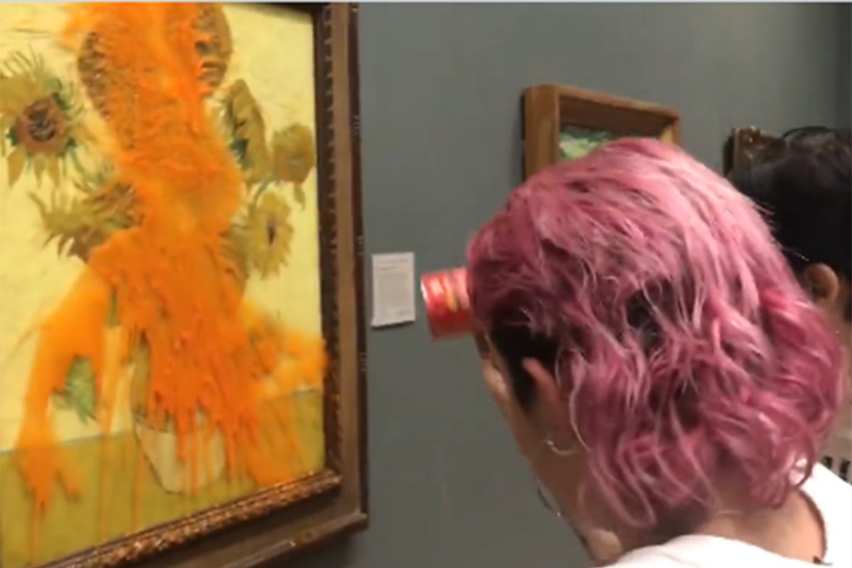Aktivistkinje prosule supu po slici Van Goga
