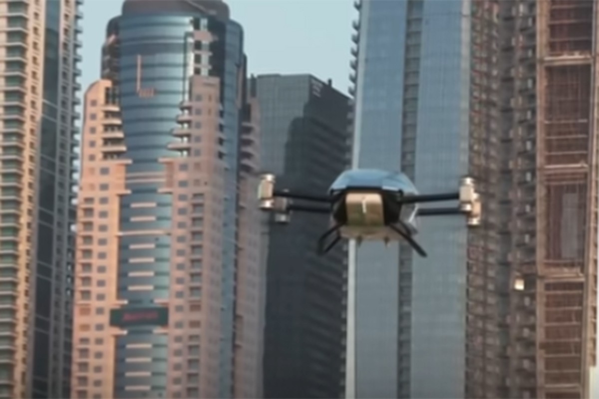 Kineski automobil letio Dubaijem