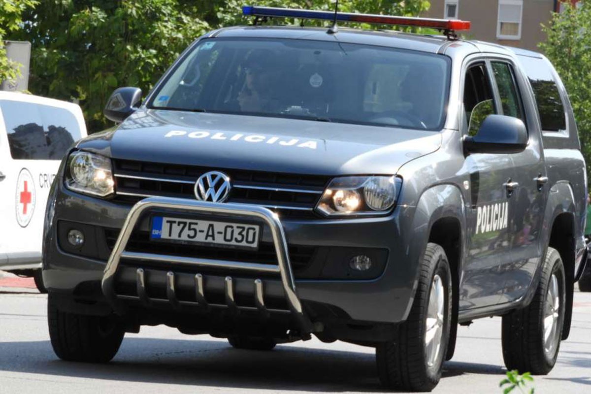 Uhapšene dvije osobe zbog pucnjave na policajca u Gradačcu
