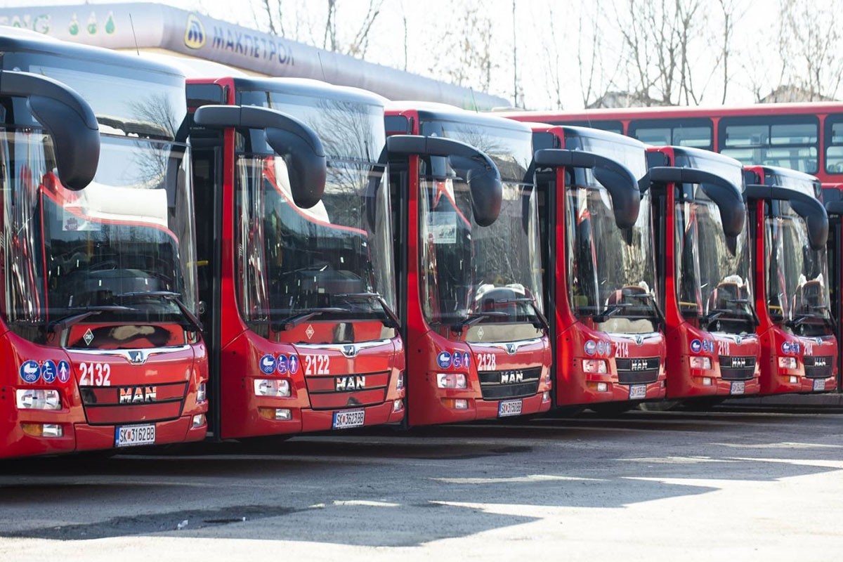 Saobraćajni haos zbog dojave o bombi: Autobusi gradskog prevoza povučeni, pa vraćeni na ulice
