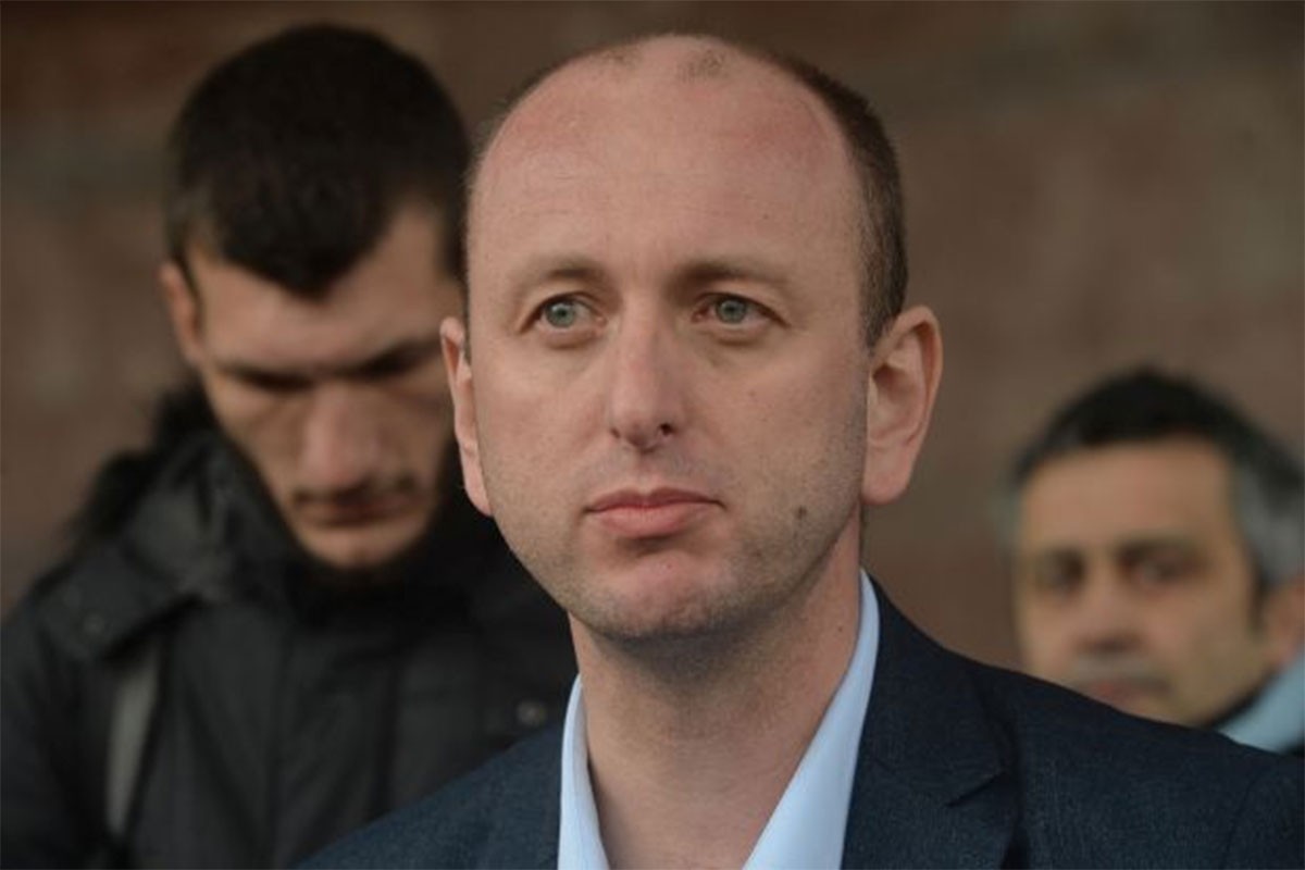 Knežević: Izborni dan u totalnom institucionalnom haosu
