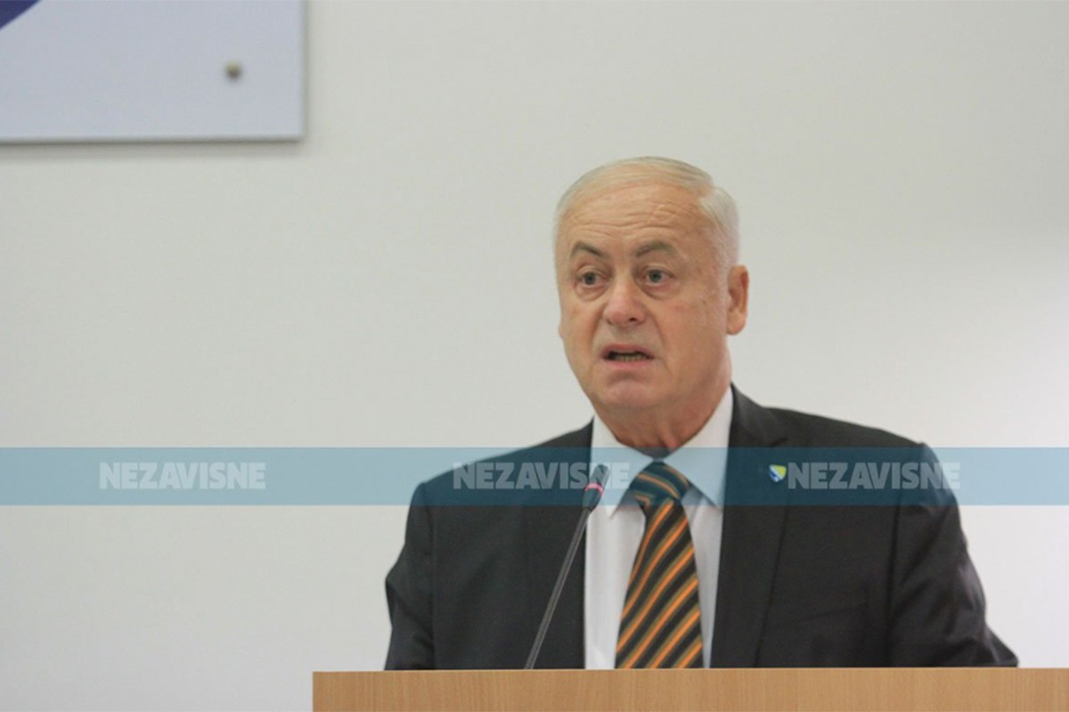 Arnautović o konfuziji sa potpredsjednikom: Pobijedio Pranjić, a ne Begić, izbacili su me iz cipela