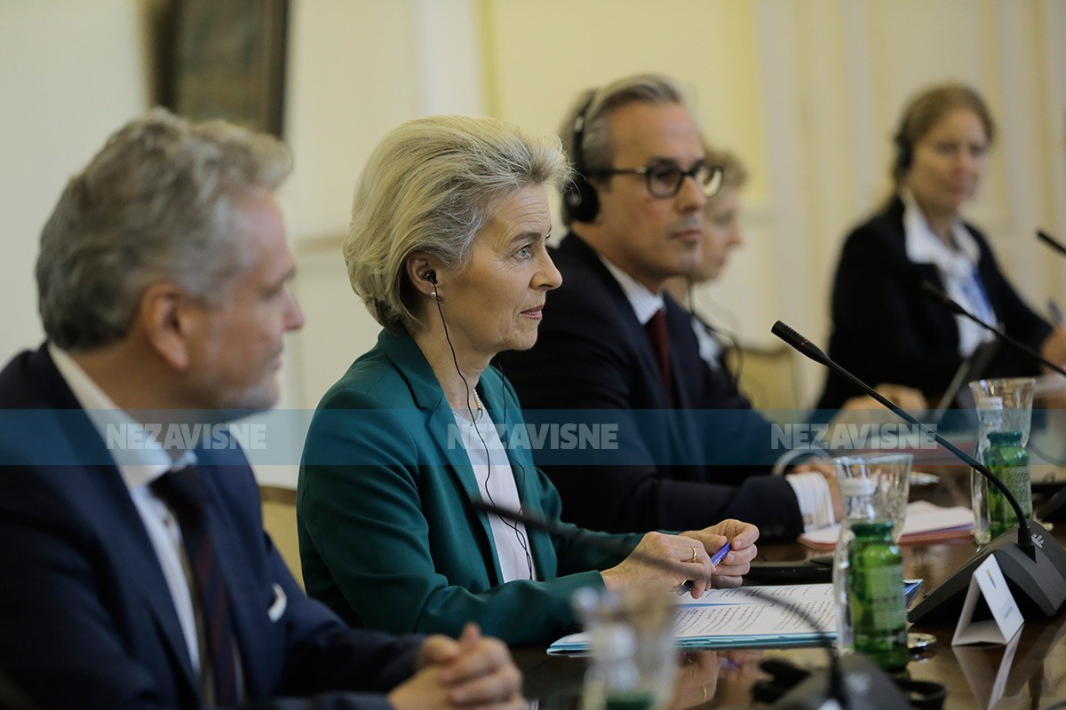 Fon der Lajen u BiH: Naša zastava biće i vaša zastava